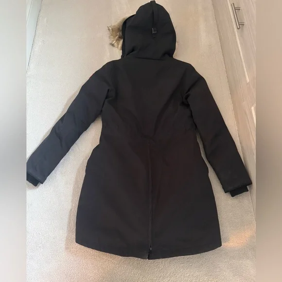 Canada Goose Rossclair Parka - NAVY - Women’s Size M - Picture 7 of 15